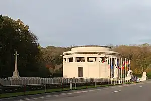 Berks Cemetery Extension with the Ploegsteert Memorial to the Missing