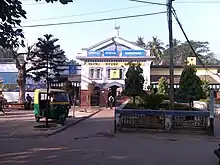 Baruipara railway station is 1.5&nbsp;km from Gangadharpur