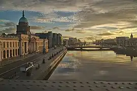 Looking east at dawn from Loopline Bridge