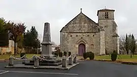 War memorial and Saint-Peter church.