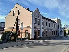 Edifício na rua Listopada, 12, 11; antiga sede do Escritório de Segurança Pública do Condado