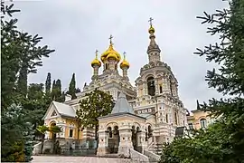 Catedral de Alexander Nevsky (Yalta) (arq. Nikolay Krasnov, 1891-1902)