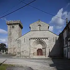 Igreja e torre