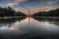 O Lincoln Memorial Reflecting Pool ao pôr do sol (agosto de 2015)