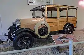 Uma perua Modelo A de 1929, em exibição no Museum of Automobiles em Arkansas