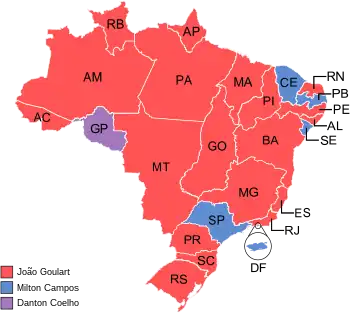 Estados e territórios onde cada candidato venceu, segundo a legenda.