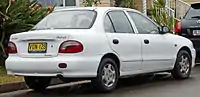 Traseira do Hyundai Excel sedan, Austrália