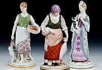 Figuras por Jacob Ungerer: jardineira com cão, guardadora de gansos, senhora com gato, 1902.