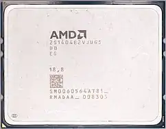 Processador de servidor AMD EPYC 7702.