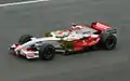 Adrian Sutil pilotando o VJM01 no Grande Prêmio da Malásia de 2008.