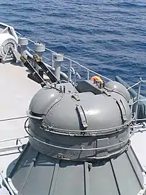  A traseira de um AK-230 no convés do ORP Wodnik.