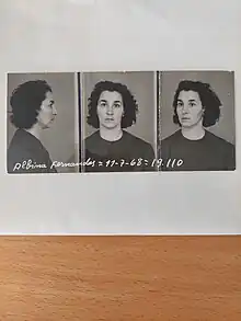 Fotografia da PIDE de Albina Fernandes, mostra o seu retrato de frente, de perfil e a trếs quartos