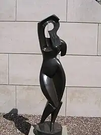 Mulher penteando o cabelo, 1914, bronze, Museu de Israel, Jerusalém