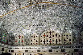 Teto espelhado do Jai Mandir