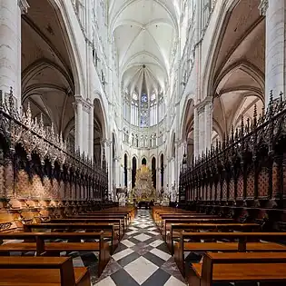 Coro e altar da Catedral de Amiens