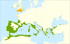 Mapa de distribuição. Legenda: 
:&nbsp;&nbsp;&nbsp;&nbsp; Nativo.
:✖ População isolada.
:▲ Introduzido e naturalizado (sinantropia).