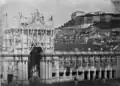 Arco da Rua Augusta, ainda em construção, ornamentado por ocasião do casamento de Dom Luís I, 1862.