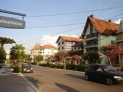 Principal avenida da cidade, Avenida 15 de Novembro