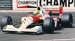 Ayrton Senna pilotando a McLaren MP4/6 no Grande Prêmio de Mônaco de 1991.