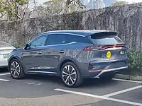 Visão traseira do BYD Tang II DM-p