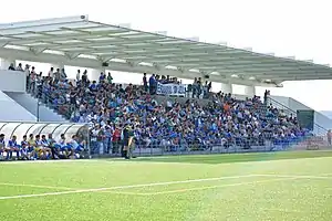 Bancada principal do estádio do Parque Desportivo de Oliveira de Frades.