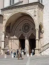 Entrada da basílica inferior