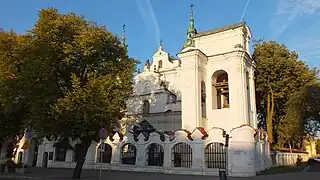 Basílica de Santa Ana, vista da rua