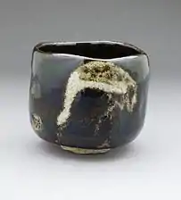 Tigela Shorei, Porcelana Raku, com desenho de cegonha