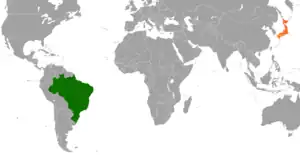 Mapa indicando localização do Brasil e do Japão.