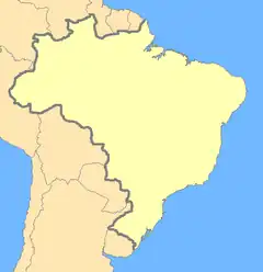 Embora a principal área de distribuição de M. pomum seja o Indo-Pacífico, a espécie também se encontra nas ilhas da costa brasileira, onde recebera a denominação de M. noronhensis.