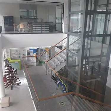 Vista do interior do edifício principal