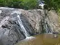 Pequena cachoeira no Sítio Mufumbo