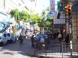 Uma das principais ruas da cidade