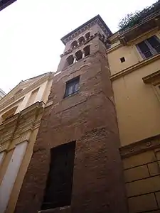 Campanário medieval.