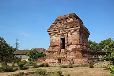 Candi Pari