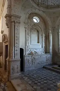 Capela dos Reis Magos (oficina de João de Ruão?); túmulo de Diogo da Silva e sua esposa