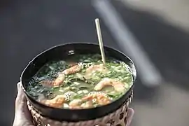 O tacacá é uma herança da culinária indígena na região amazônica. Na foto, tacacá em Parintins.
