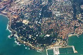 Fotografia aérea da vila de Cascais