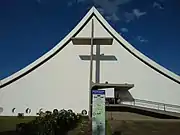 Frente da Catedral, com a cruz.