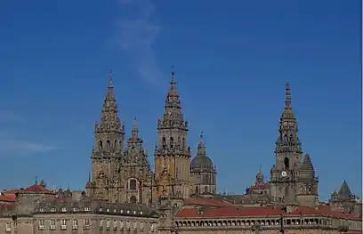 A catedral vista de sudoeste (lado da Fachada do Obradoiro)