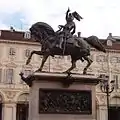 Escultura equestre, de Manuel Felisberto, Duque de Saboia na Piazza San Carlo em Turim.
