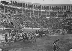Cortesias (1905-1915), fotografia de Charles Chusseau-Flaviens, George Eastman Museum, Rochester (Nova Iorque)