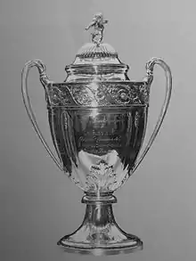 La coupe de France de football vue de face