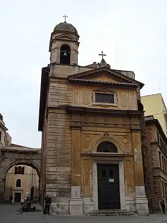 A fachada da igreja na via San Carlo (1902).
