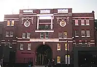 A China Inland Mission, um dos dois edifícios listados de Grau 2 em Newington Green. (Outubro de 2005).