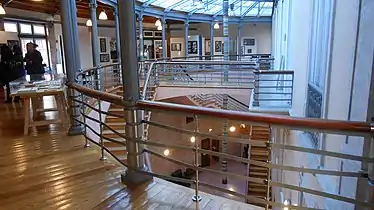 Renovação do edifício da Cinemateca Portuguesa (2002), juntamente com Alberto Castro Nunes.