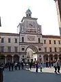 O arco do Torrazzo