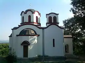 L'église Saint-Jean-Baptiste de Kačapor