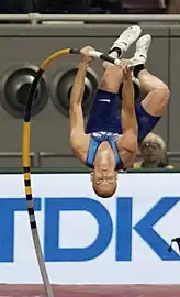 Sam Kendricks, campeão do salto com vara.