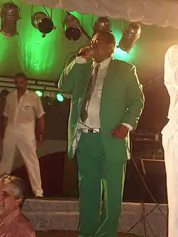 David do Pandeiro em show